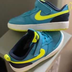 Kids Nike Court Borough Low 2 Blue Green Size 10C